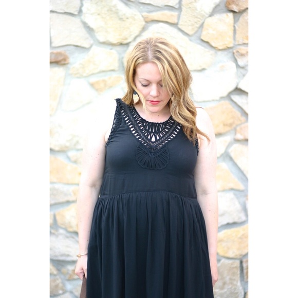 𝒯 𝑒 𝒶 𝓁 | 𝒜𝓃𝓉𝒽𝓇𝑜 𝑀𝒶𝓍𝒾 𝒟𝓇𝑒𝓈𝓈 - Picture 7 of 8